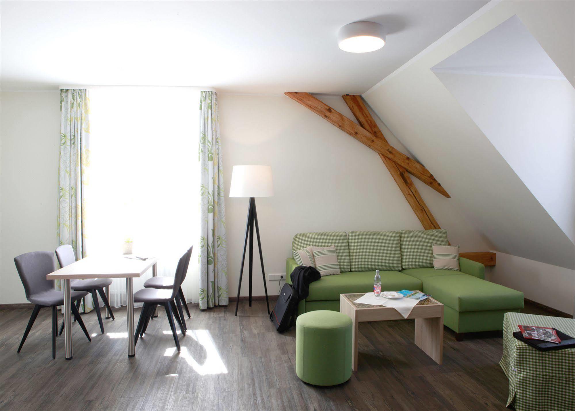 Hotel Roessle Furstenberg  Экстерьер фото