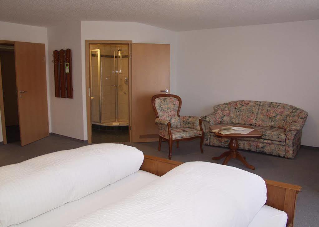 Hotel Roessle Furstenberg  Экстерьер фото